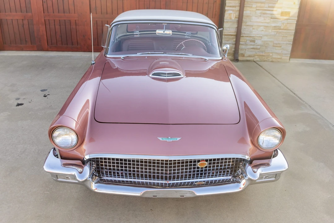 1957 Ford Thunderbird 1st Gen - Image 16 of 31