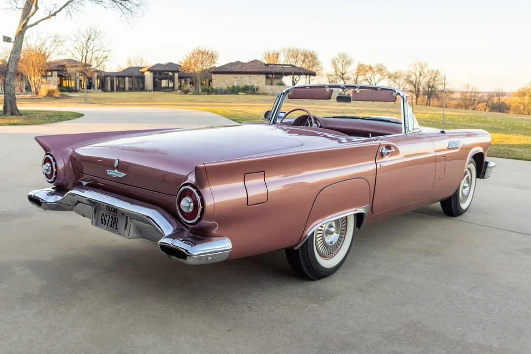1957 Ford Thunderbird 1st Gen - Image 22 of 31