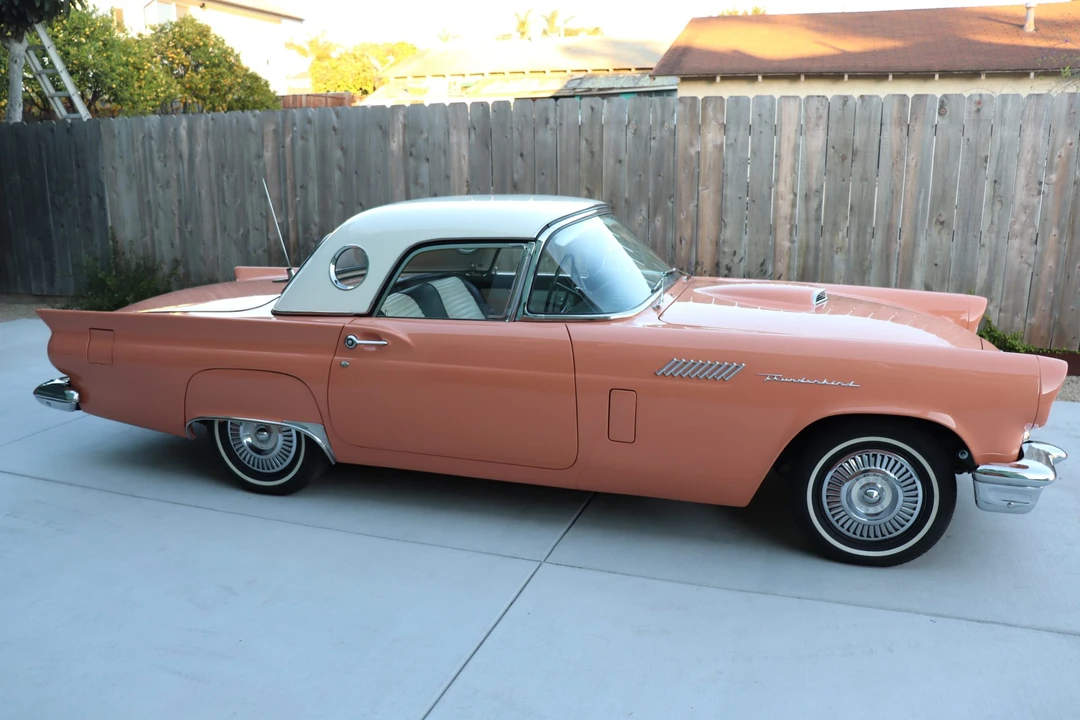 1957 Ford Thunderbird 1st Gen - Image 16 of 31