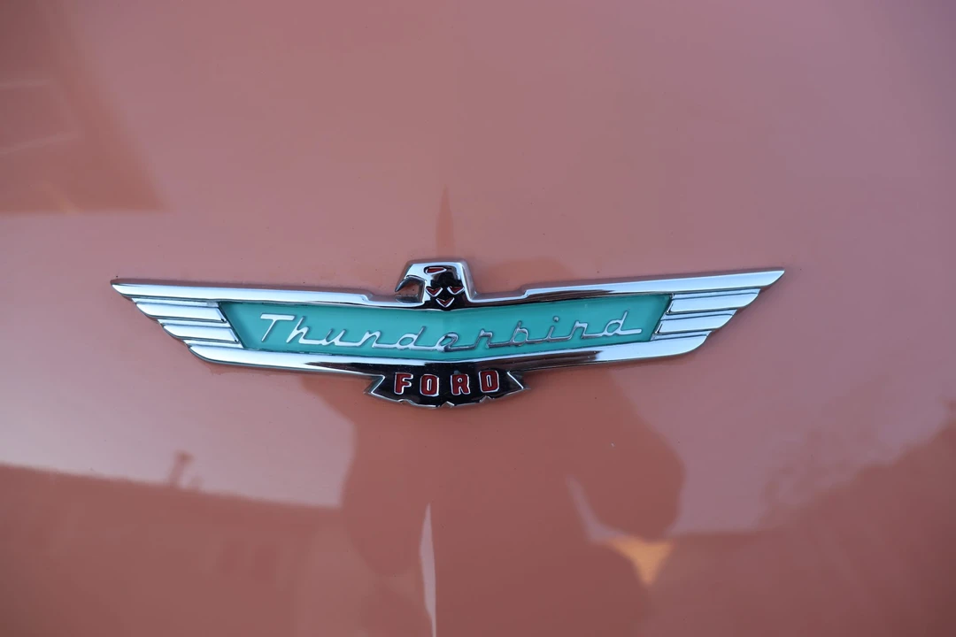 1957 Ford Thunderbird 1st Gen - Image 21 of 31