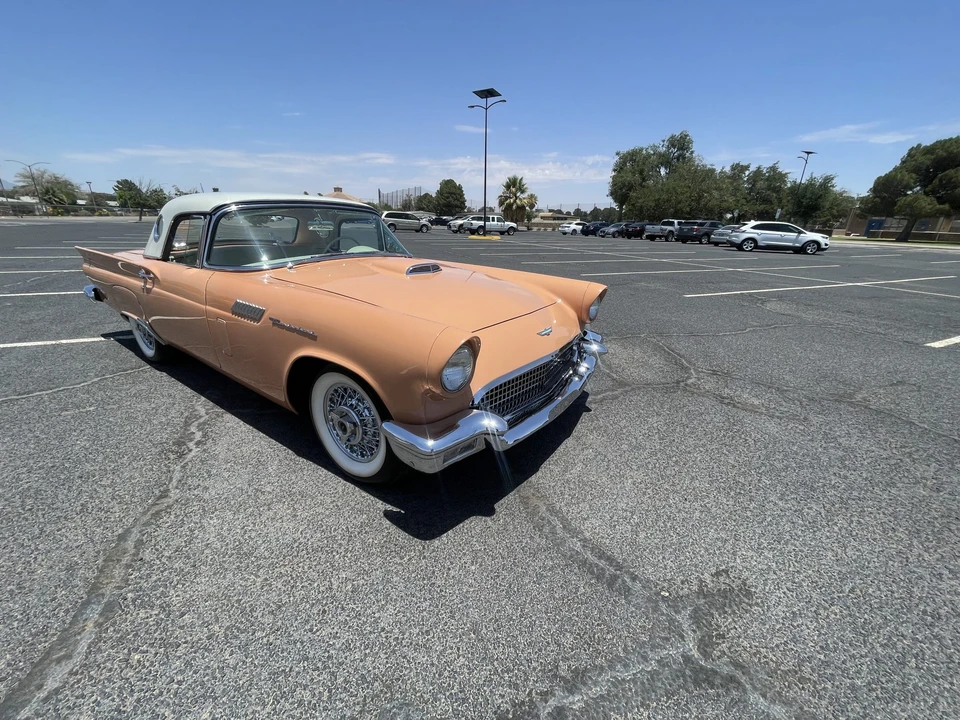 1957 Ford Thunderbird 1st Gen - Image 29 of 31