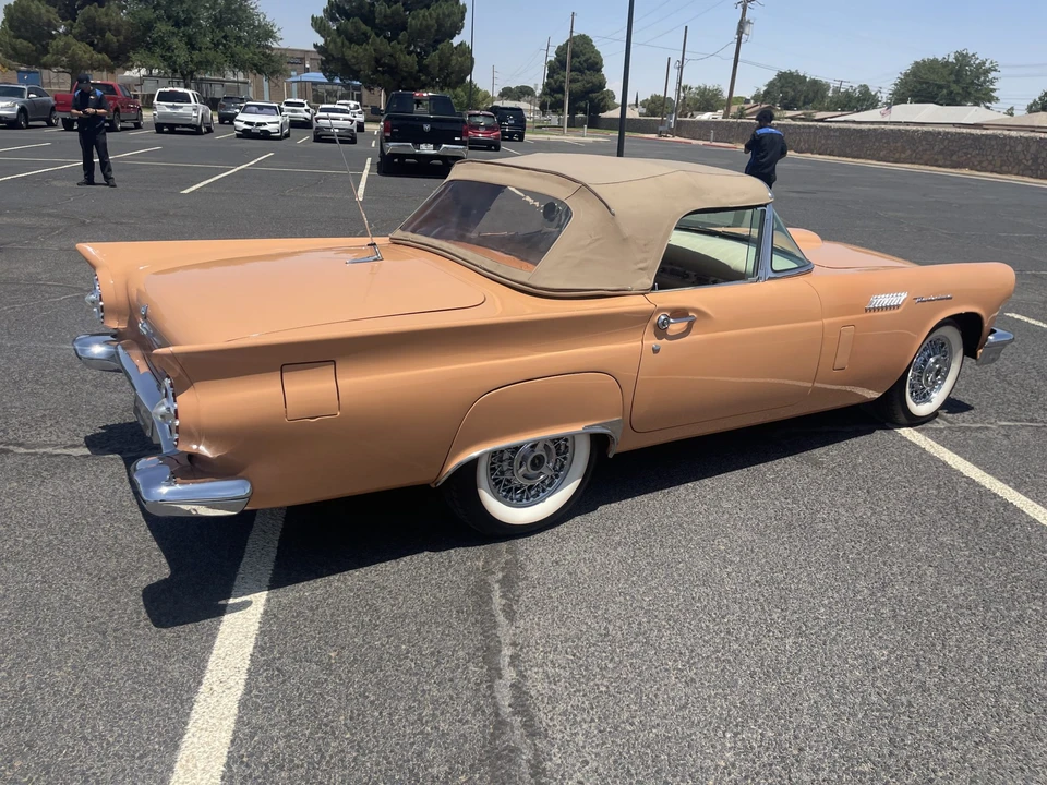 1957 Ford Thunderbird 1st Gen - Image 18 of 31