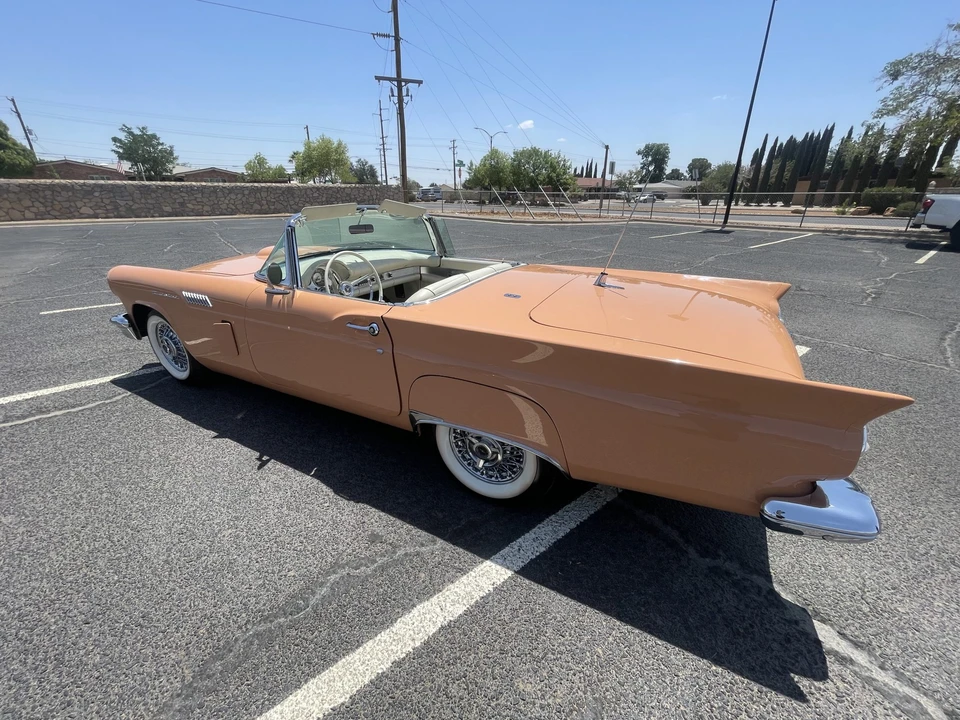 1957 Ford Thunderbird 1st Gen - Image 10 of 31