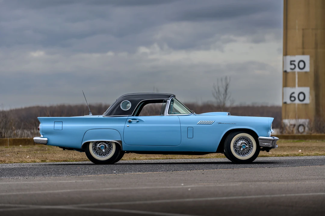 1957 Ford Thunderbird 1st Gen - Image 20 of 31