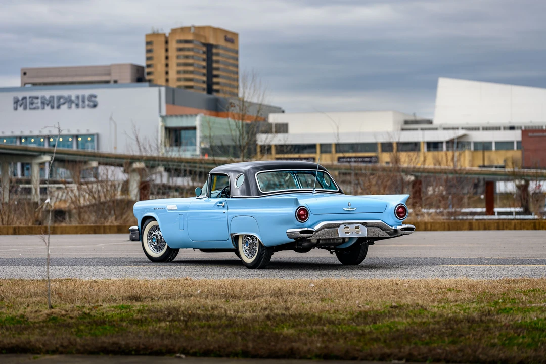 1957 Ford Thunderbird 1st Gen - Image 25 of 31