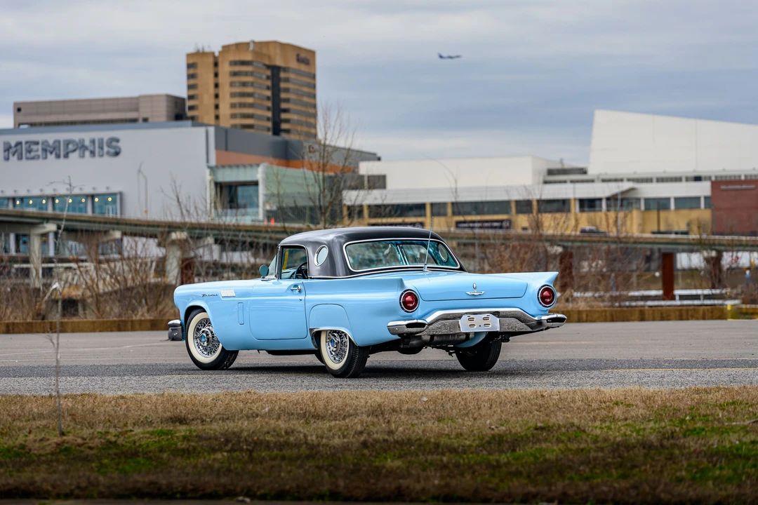 1957 Ford Thunderbird 1st Gen - Image 27 of 31