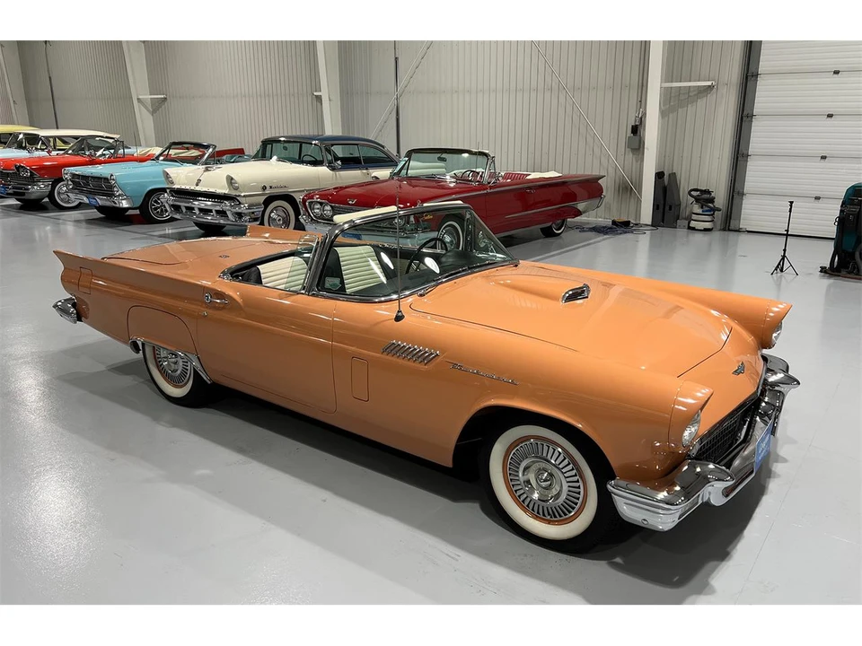 1957 Ford Thunderbird 1st Gen - Image 18 of 31