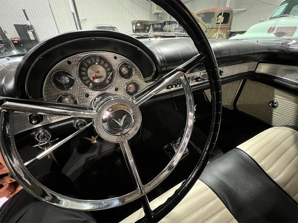 1957 Ford Thunderbird 1st Gen - Image 26 of 31