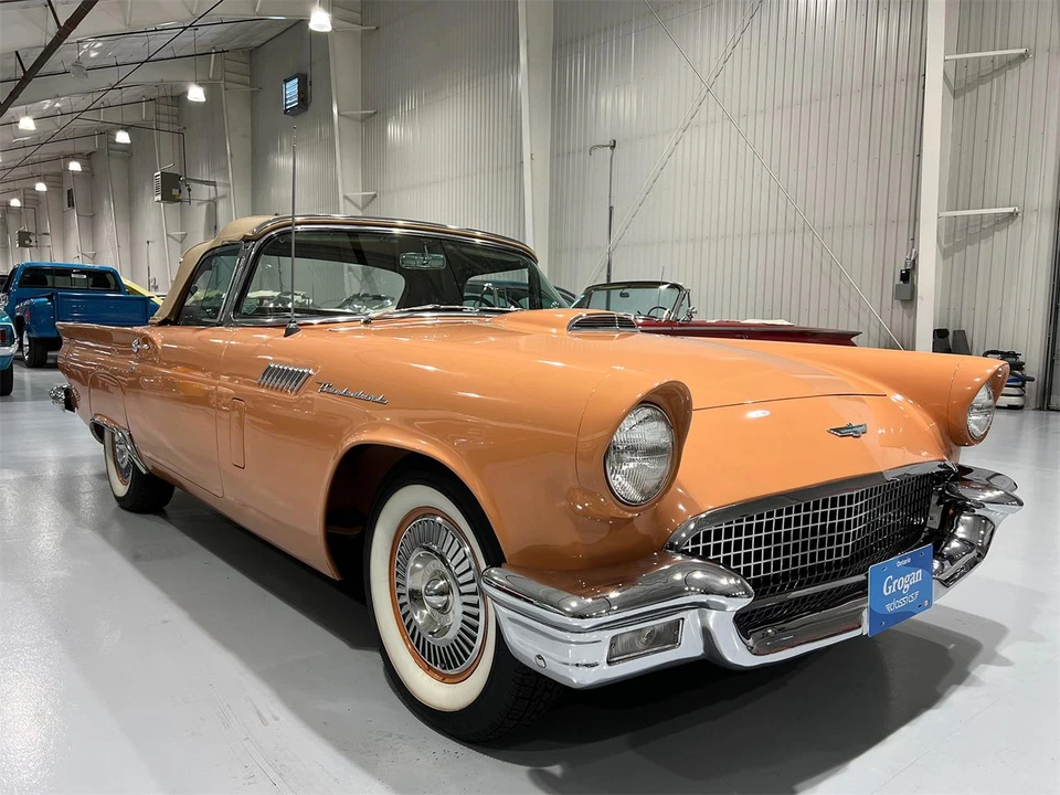 1957 Ford Thunderbird 1st Gen - Image 13 of 31