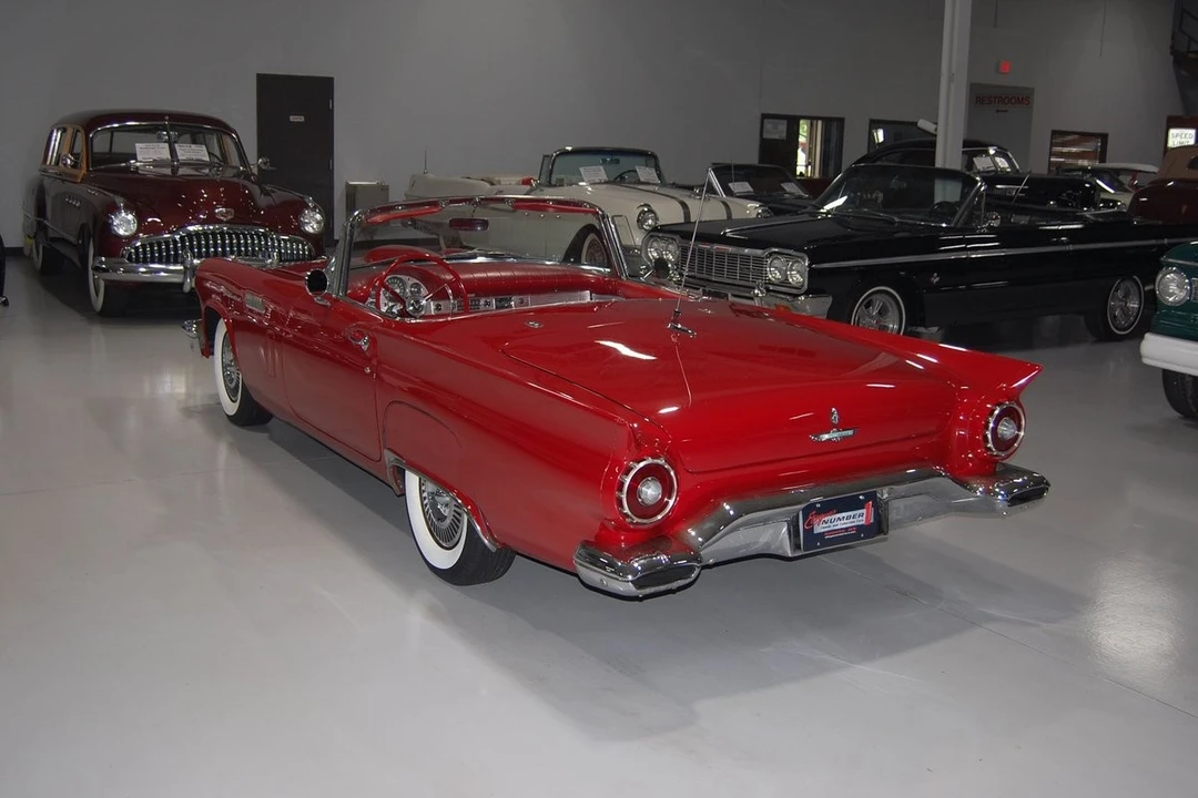 1957 Ford Thunderbird 1st Gen - Image 27 of 31