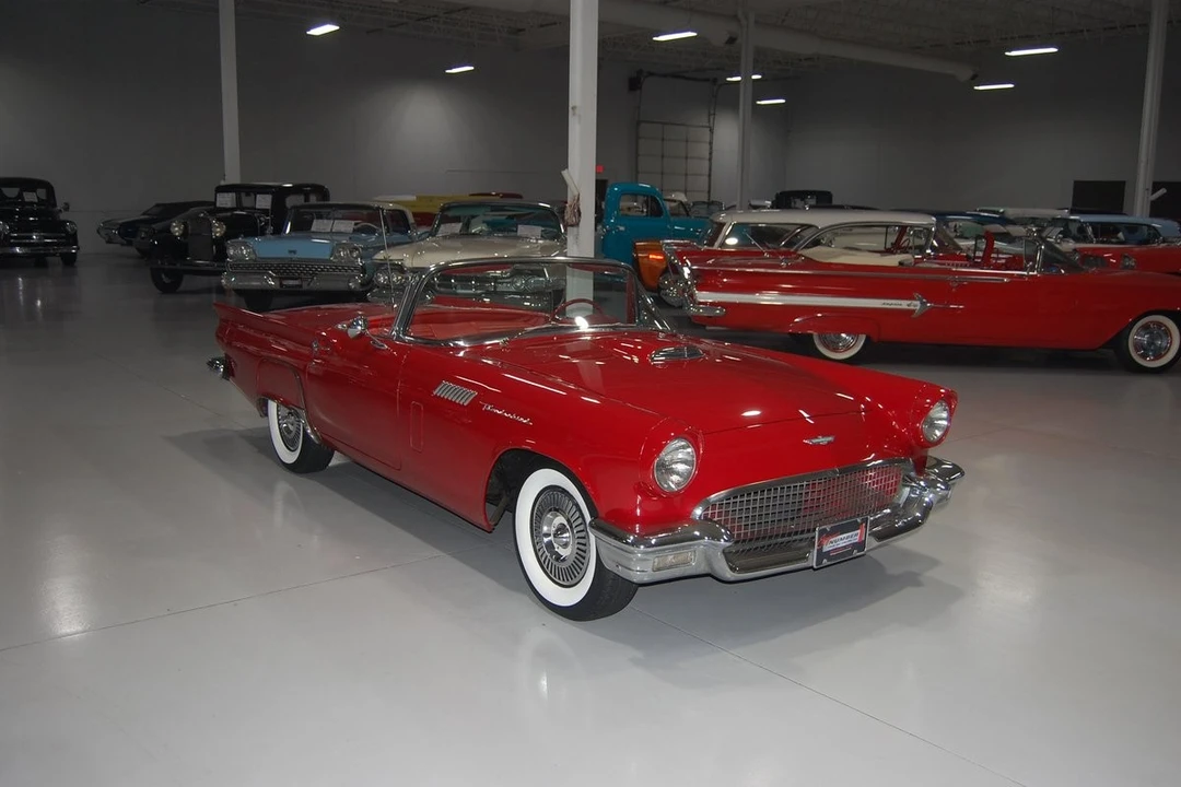1957 Ford Thunderbird 1st Gen - Image 23 of 31