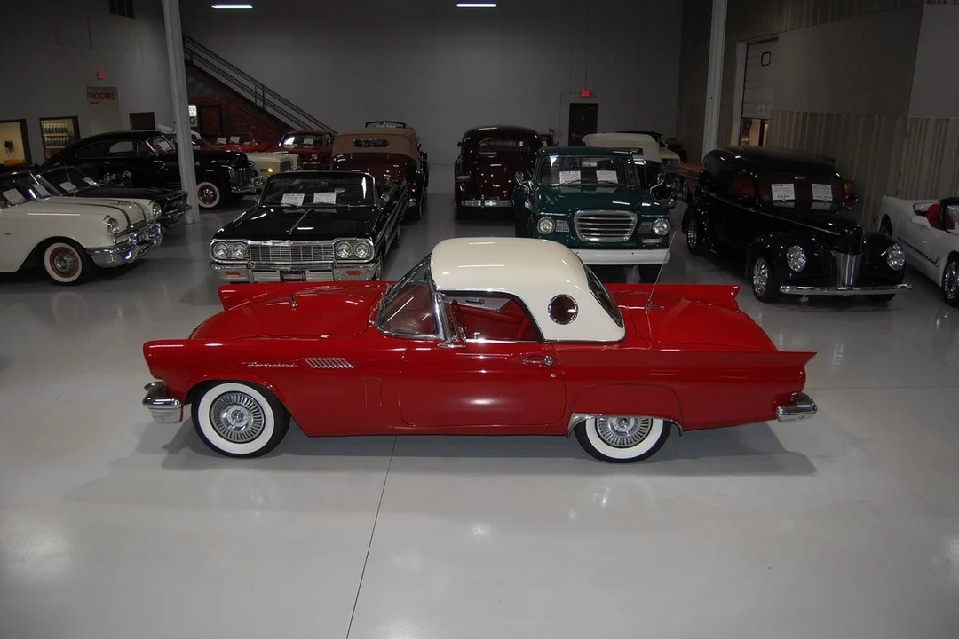 1957 Ford Thunderbird 1st Gen - Image 20 of 31