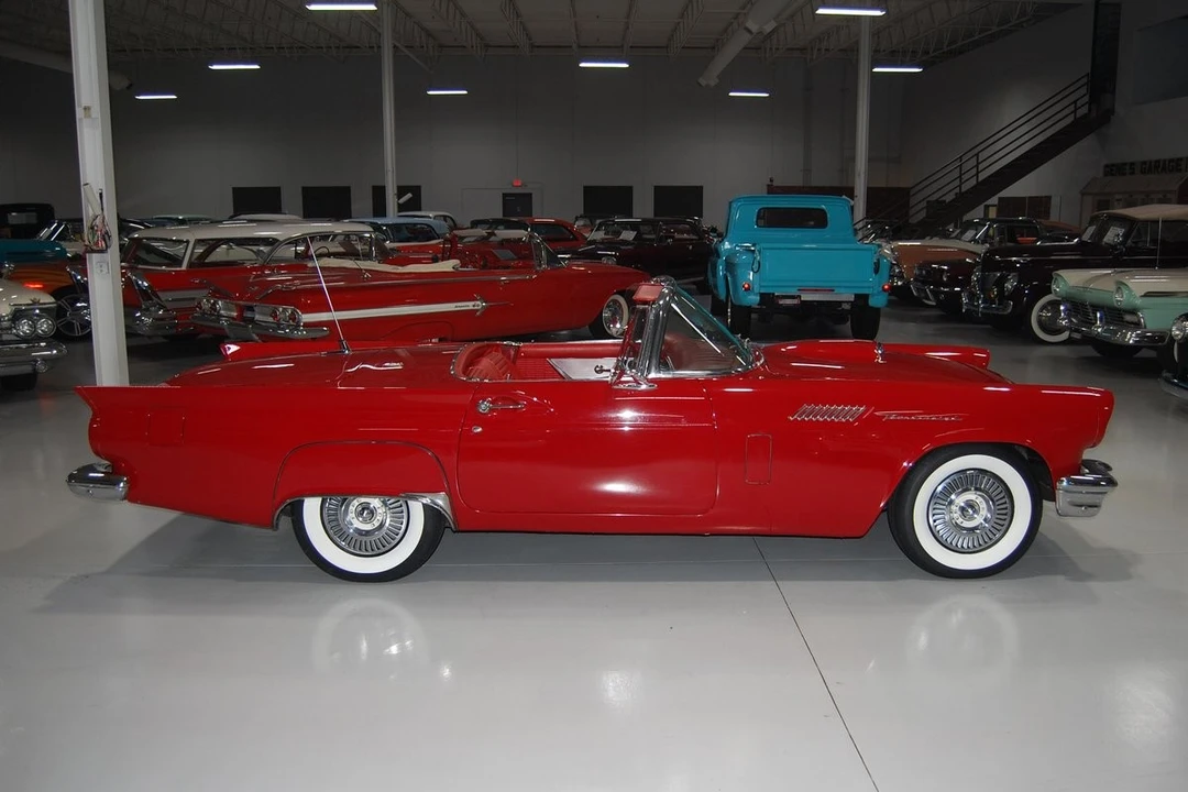 1957 Ford Thunderbird 1st Gen - Image 24 of 31