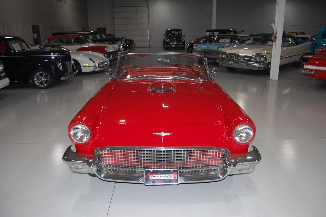 1957 Ford Thunderbird 1st Gen - Image 22 of 31