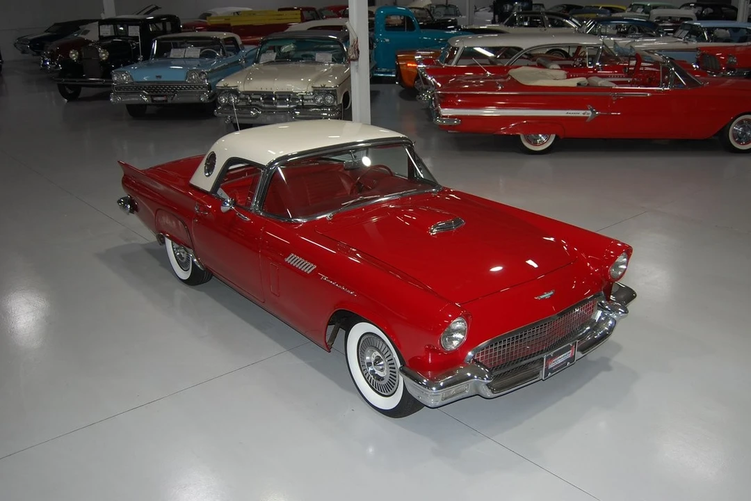 1957 Ford Thunderbird 1st Gen - Image 15 of 31