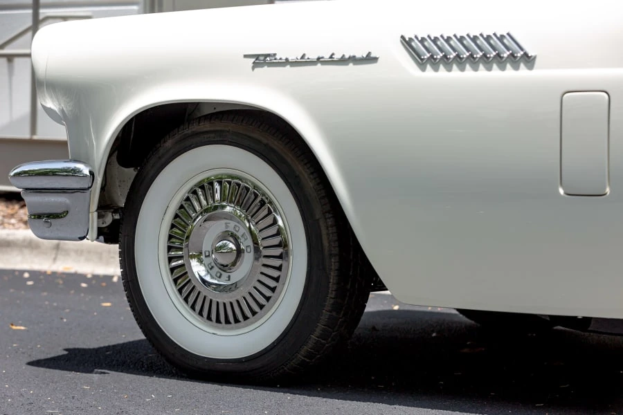 1957 Ford Thunderbird 1st Gen - Image 15 of 31