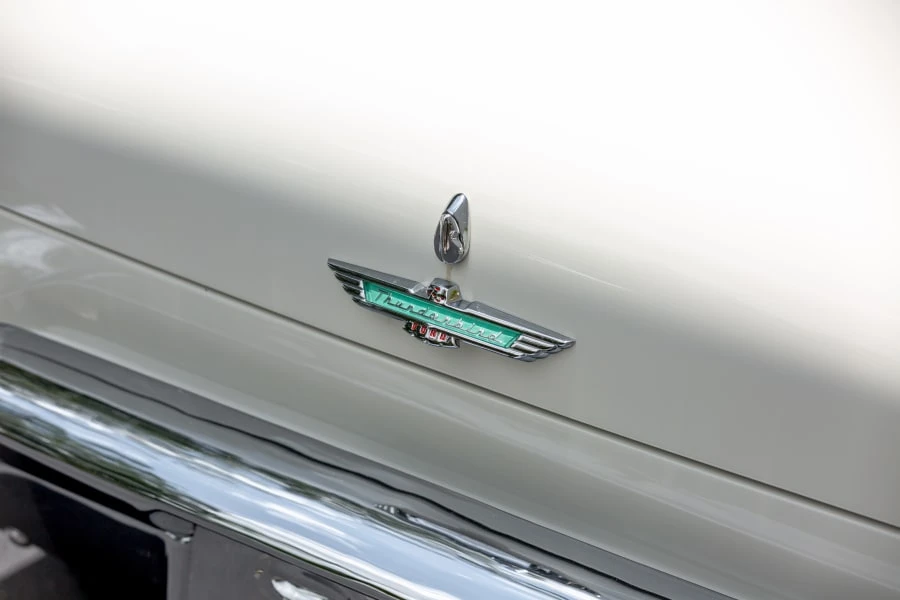 1957 Ford Thunderbird 1st Gen - Image 26 of 31