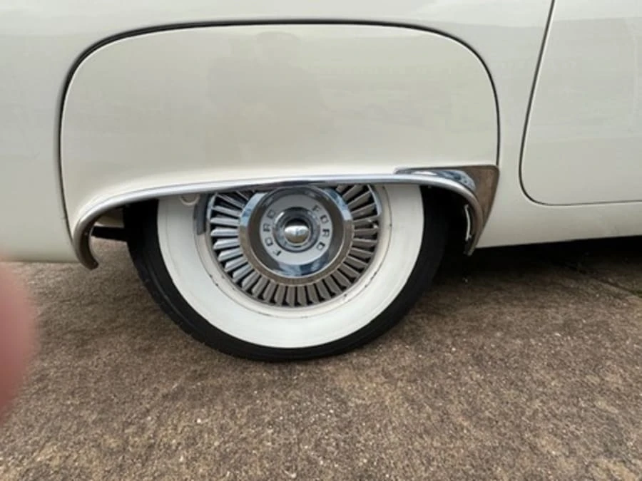 1957 Ford Thunderbird 1st Gen - Image 13 of 31