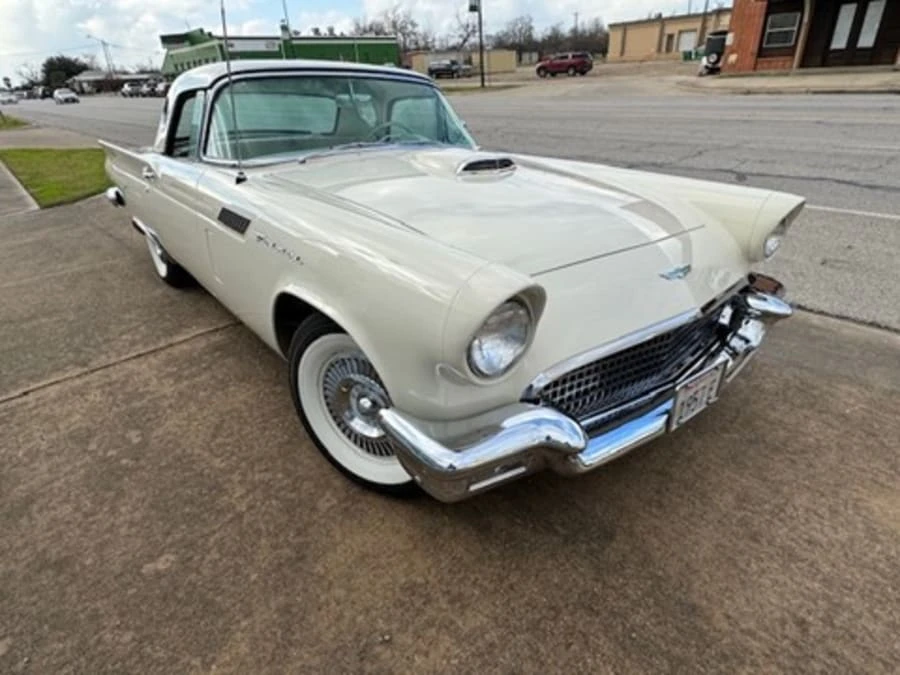 1957 Ford Thunderbird 1st Gen - Image 3 of 31