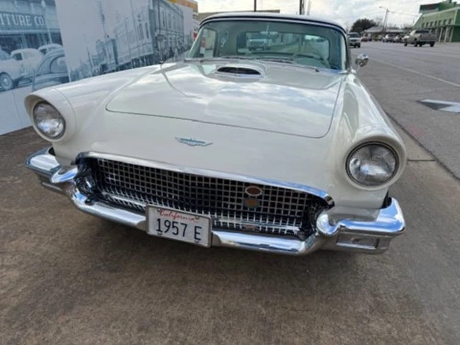 1957 Ford Thunderbird 1st Gen - Image 4 of 31