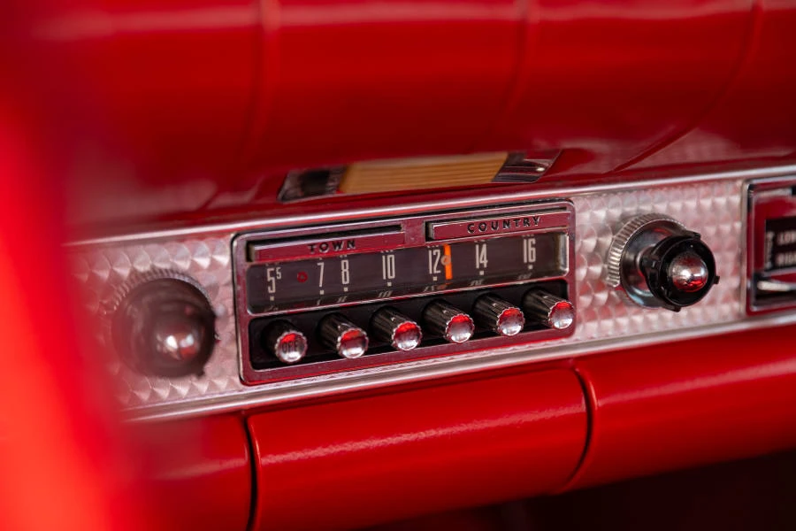1957 Ford Thunderbird 1st Gen - Image 26 of 31