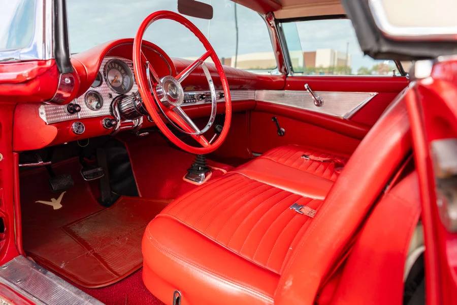1957 Ford Thunderbird 1st Gen - Image 27 of 31