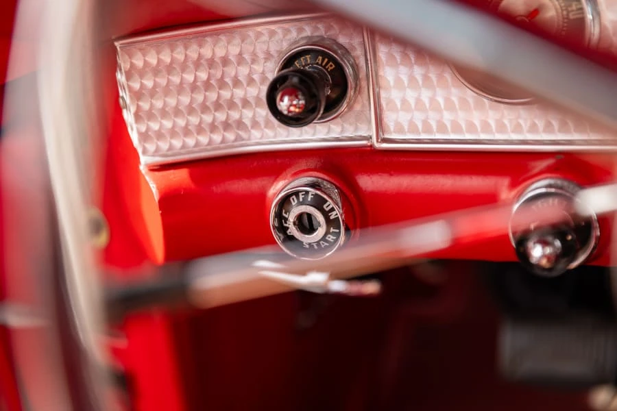 1957 Ford Thunderbird 1st Gen - Image 28 of 31