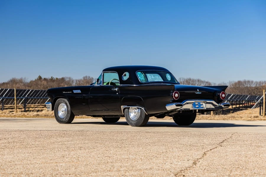 1957 Ford Thunderbird 1st Gen - Image 21 of 31