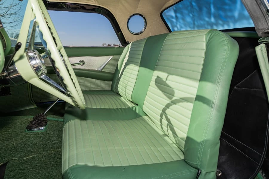 1957 Ford Thunderbird 1st Gen - Image 28 of 31
