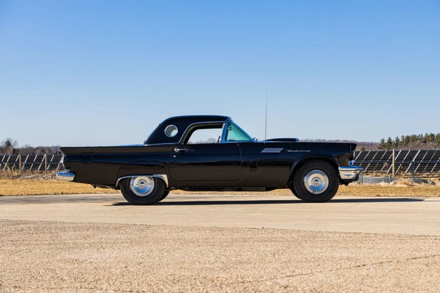 1957 Ford Thunderbird 1st Gen - Image 20 of 31