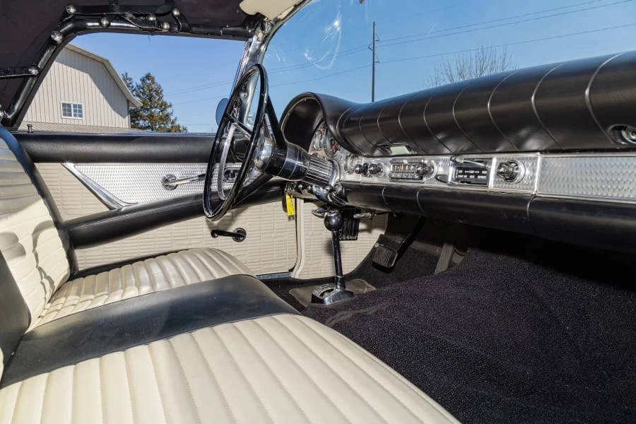 1957 Ford Thunderbird 1st Gen - Image 24 of 31