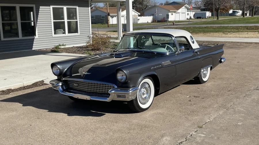 1957 Ford Thunderbird 1st Gen - Image 9 of 30