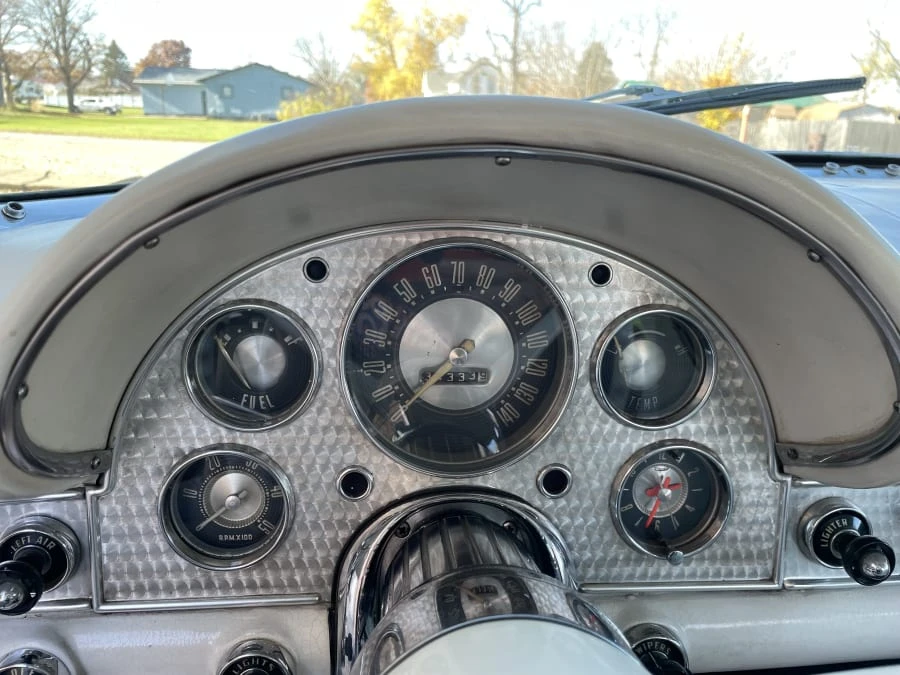 1957 Ford Thunderbird 1st Gen - Image 24 of 30