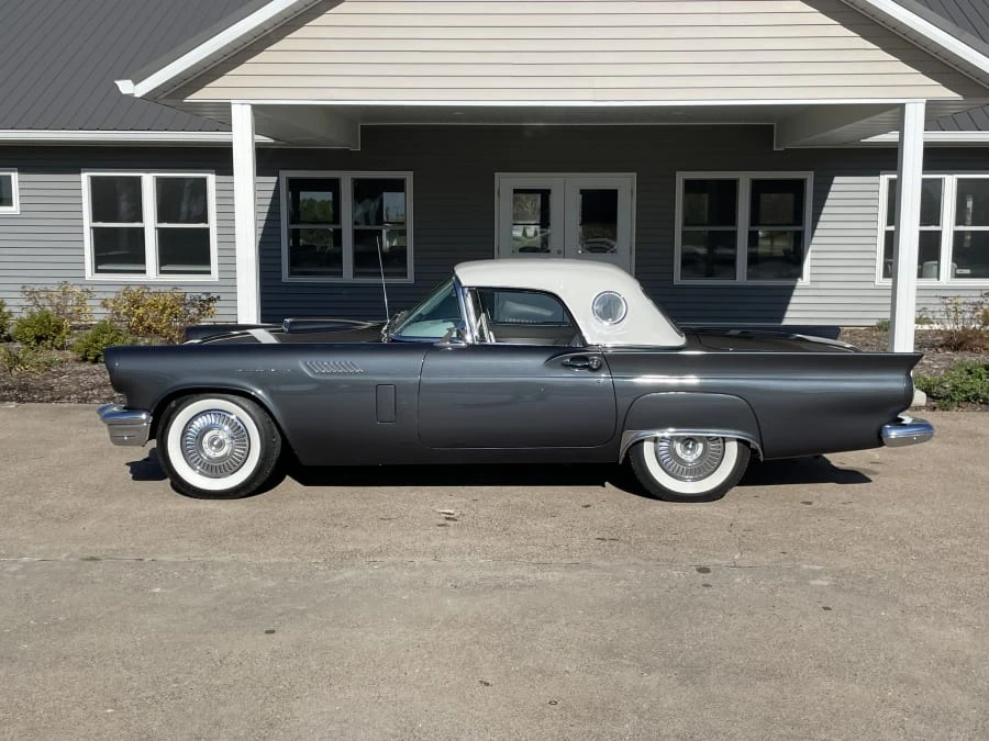 1957 Ford Thunderbird 1st Gen - Image 2 of 30