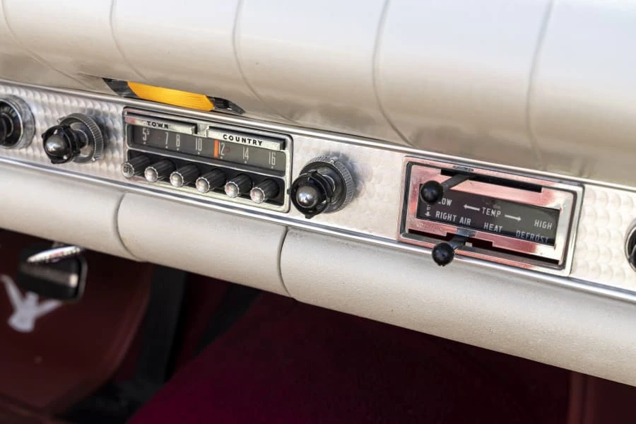 1957 Ford Thunderbird 1st Gen - Image 22 of 29