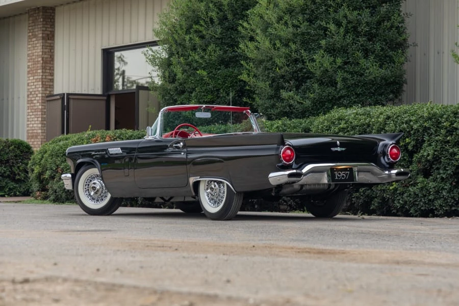 1957 Ford Thunderbird 1st Gen - Image 19 of 31