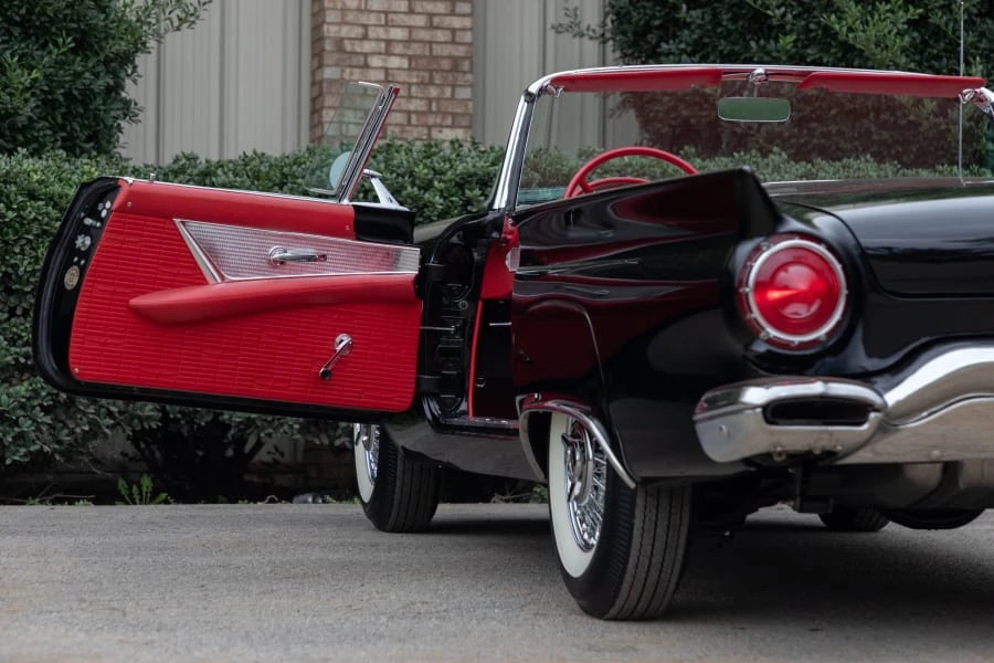 1957 Ford Thunderbird 1st Gen - Image 18 of 31
