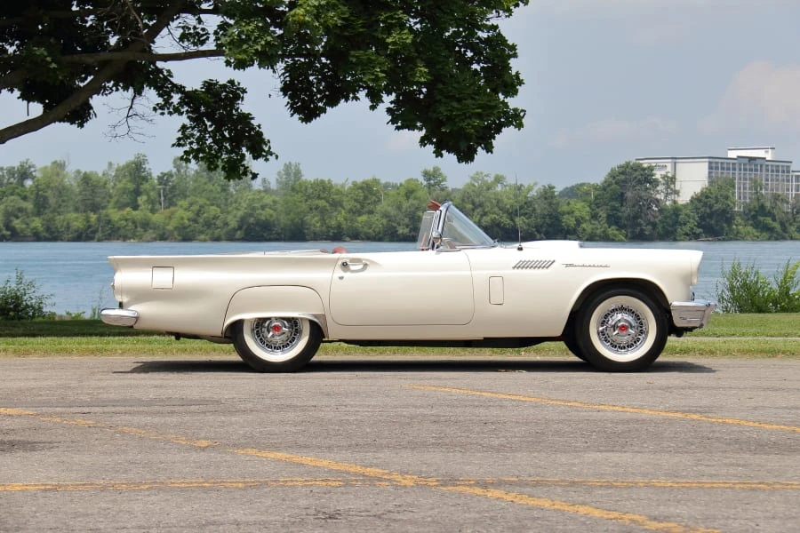 1957 Ford Thunderbird 1st Gen - Image 20 of 31