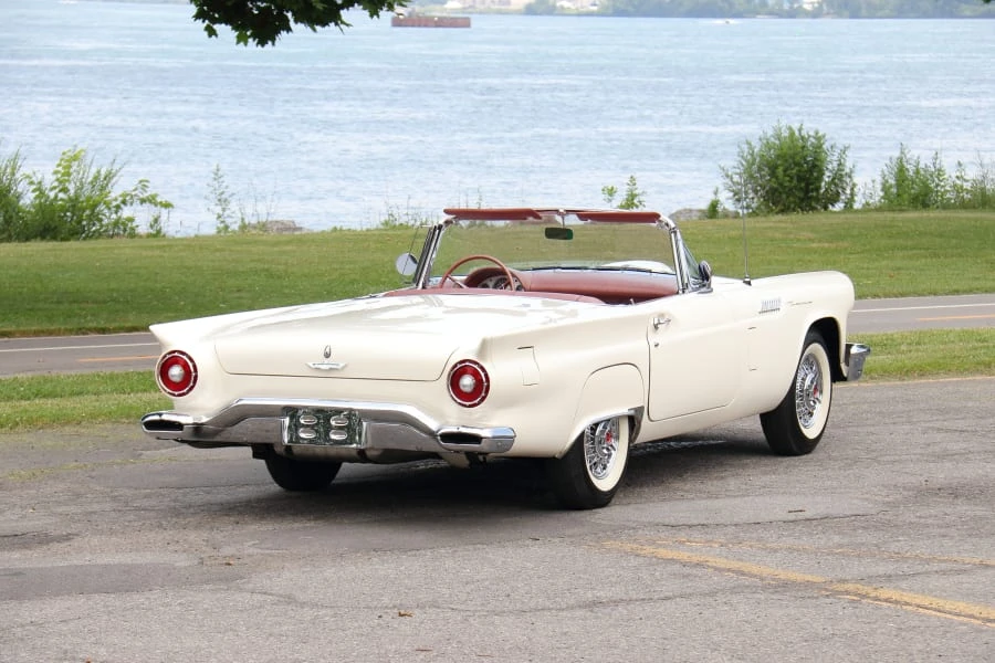 1957 Ford Thunderbird 1st Gen - Image 18 of 31