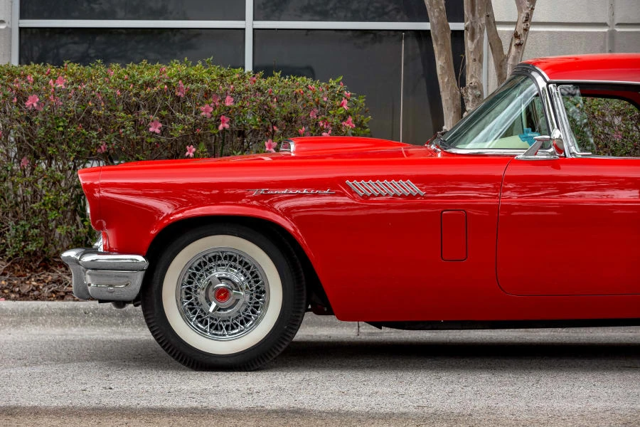 1957 Ford Thunderbird 1st Gen - Image 10 of 31