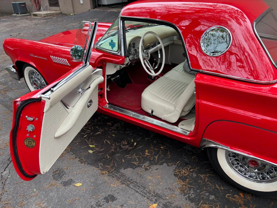 1957 Ford Thunderbird 1st Gen - Image 27 of 31