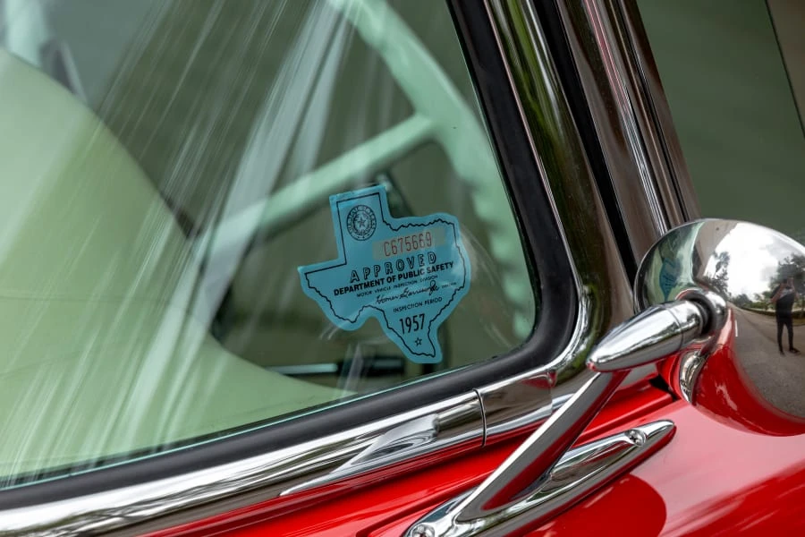 1957 Ford Thunderbird 1st Gen - Image 23 of 31