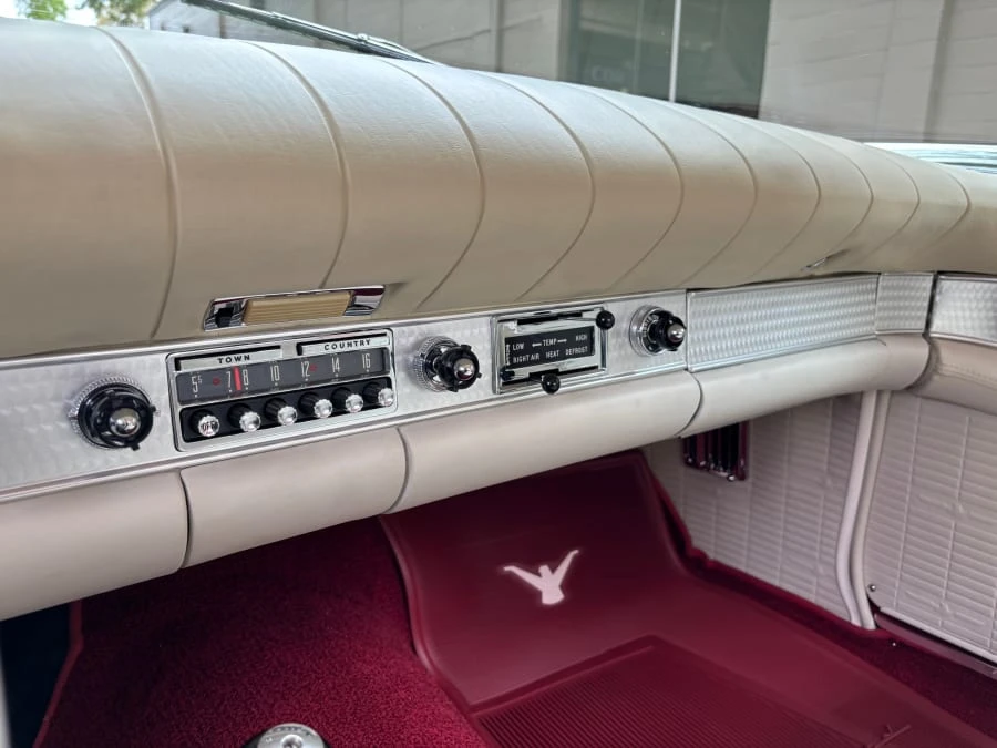 1957 Ford Thunderbird 1st Gen - Image 26 of 31