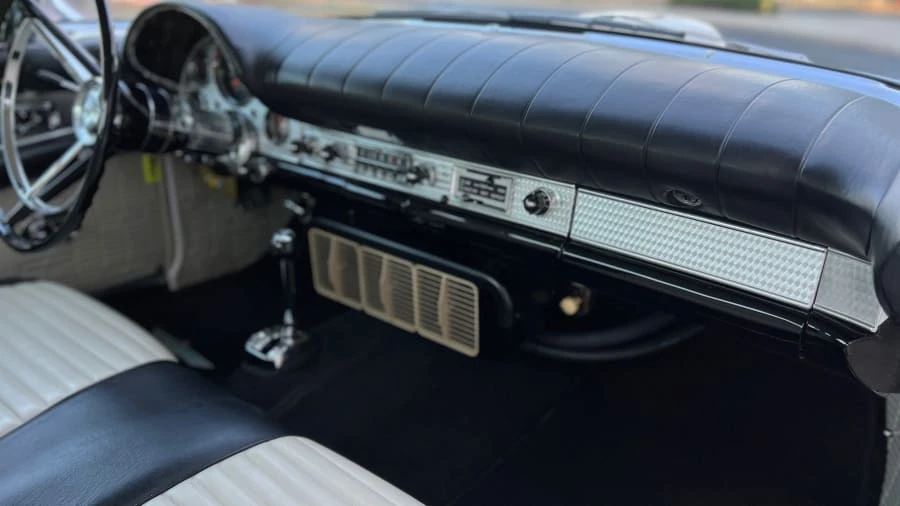 1957 Ford Thunderbird 1st Gen - Image 11 of 31