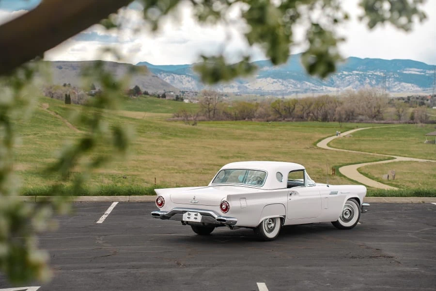 1957 Ford Thunderbird 1st Gen - Image 21 of 31
