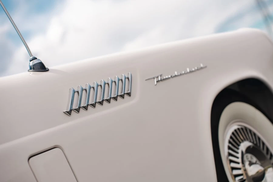 1957 Ford Thunderbird 1st Gen - Image 27 of 31