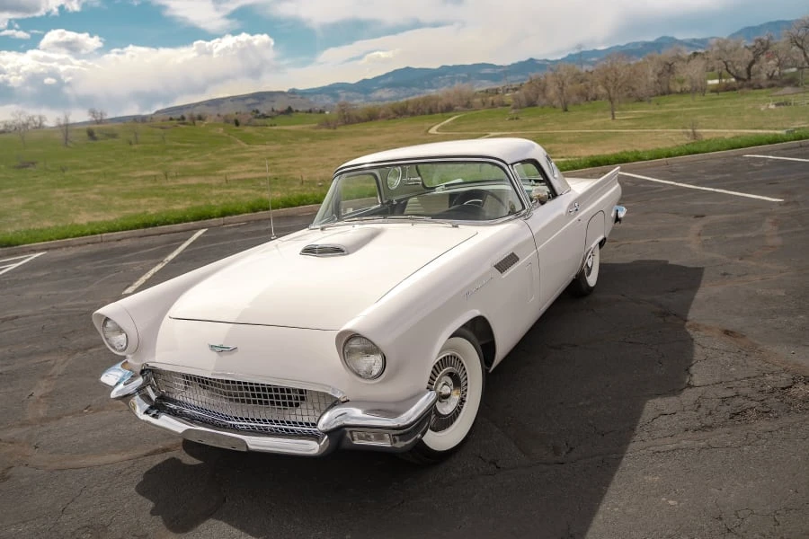 1957 Ford Thunderbird 1st Gen - Image 28 of 31