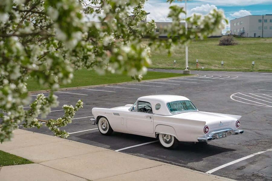 1957 Ford Thunderbird 1st Gen - Image 23 of 31