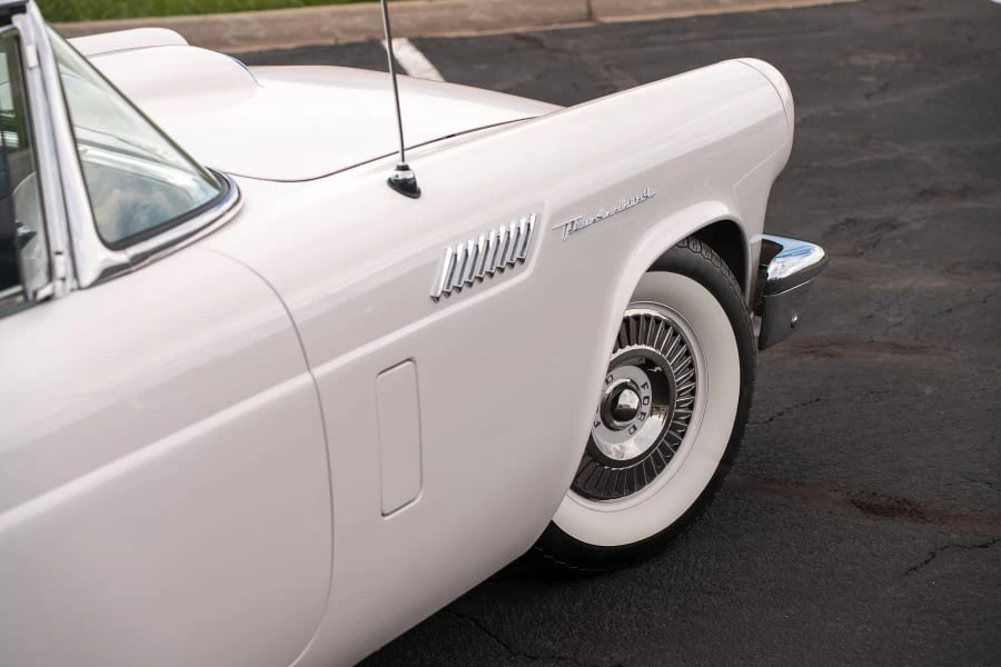 1957 Ford Thunderbird 1st Gen - Image 20 of 31