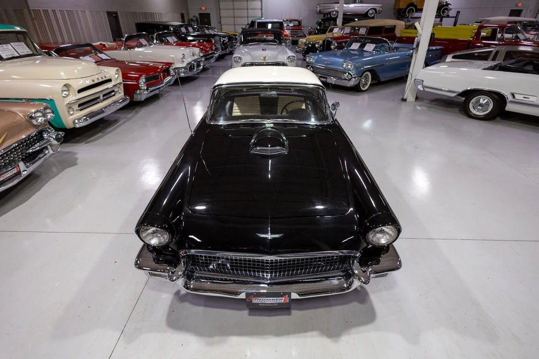 1957 Ford Thunderbird 1st Gen - Image 14 of 31